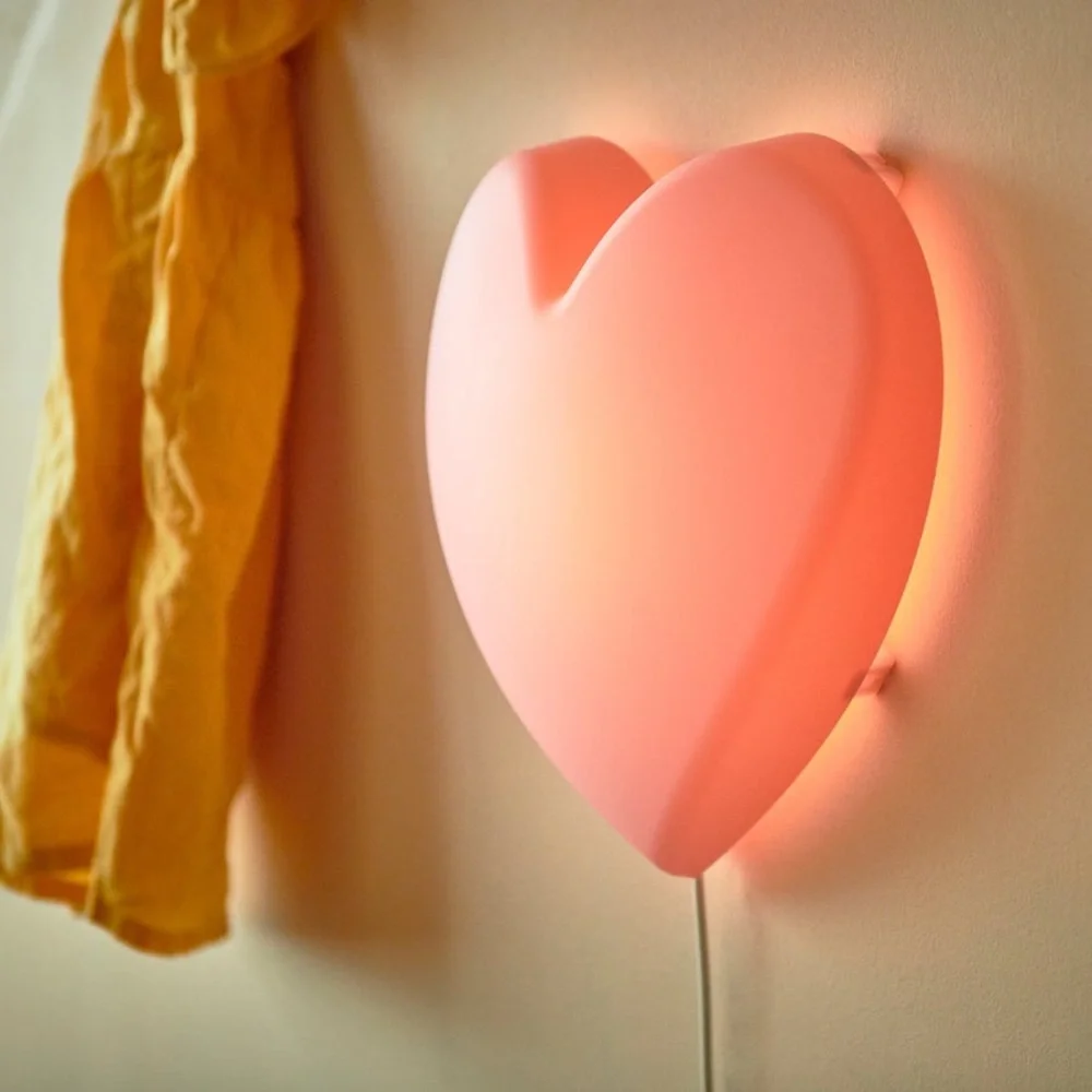 NIP IKEA UPPLYST LED Wall Lamp Heart Pink NEW